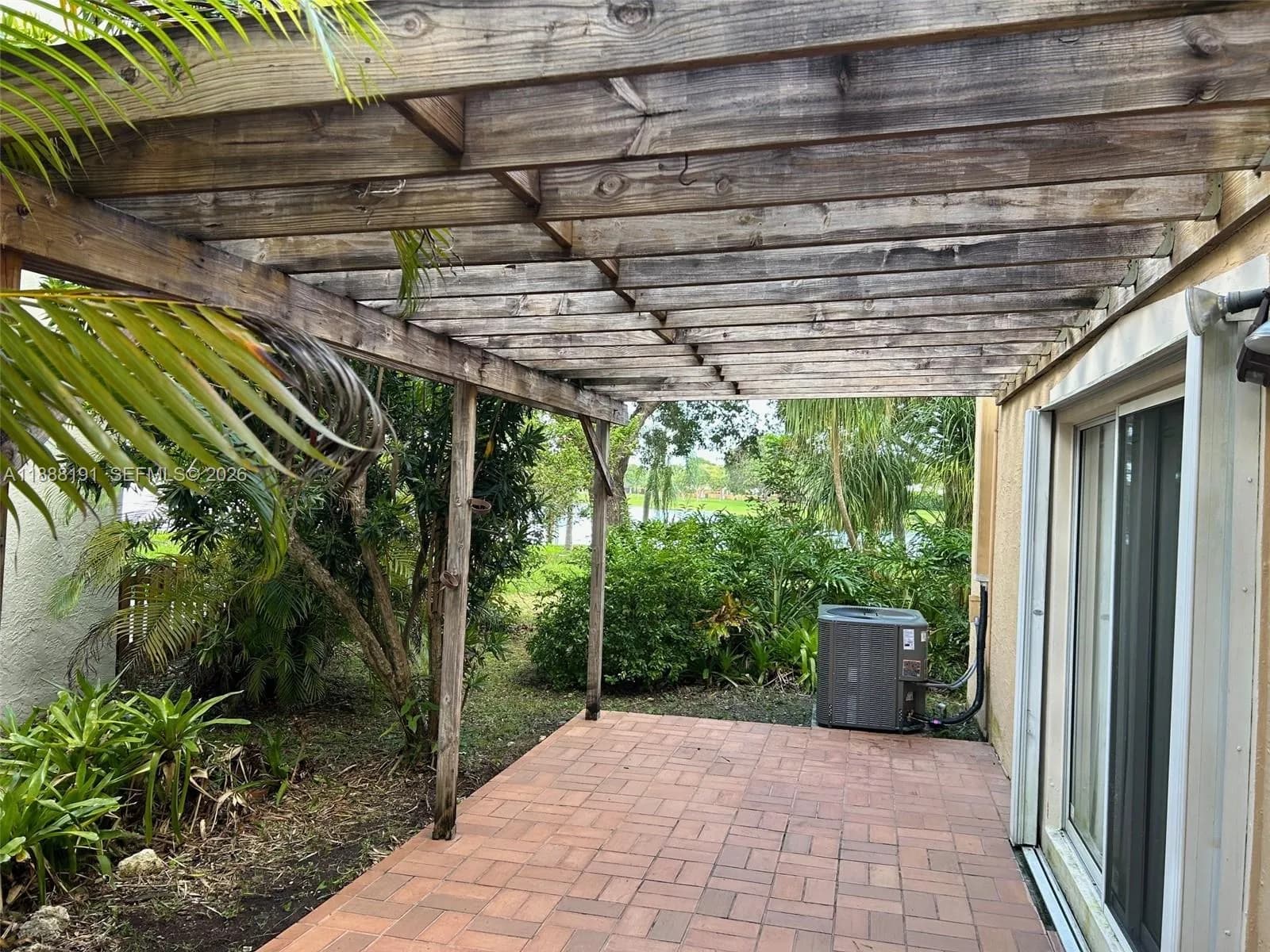 10889 SW 149th Pl, Miami FL 33196