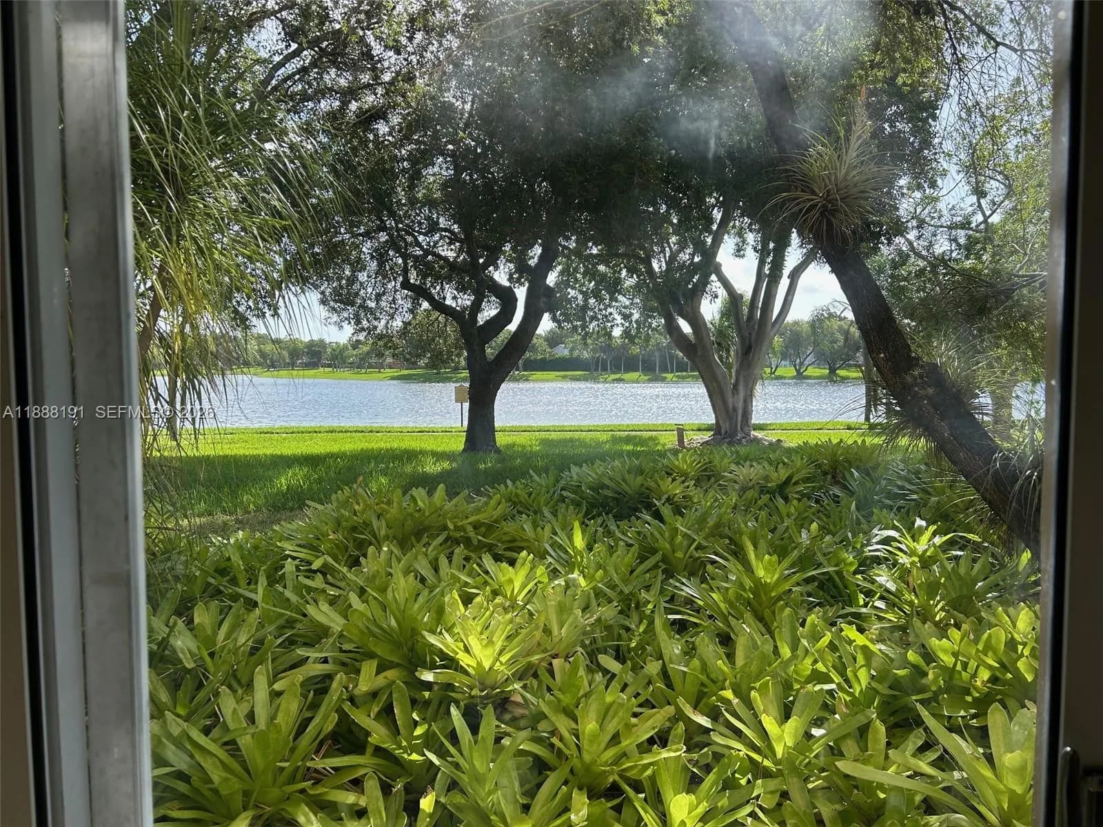 10889 SW 149th Pl, Miami FL 33196