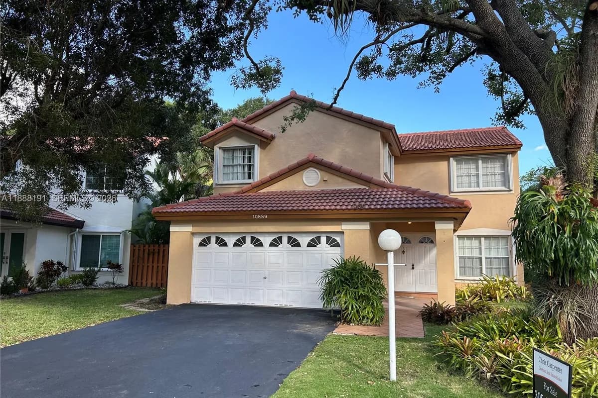 10889 SW 149th Pl, Miami FL 33196