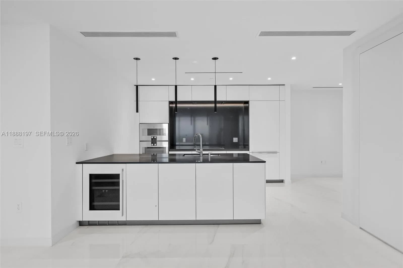 300 Biscayne Blvd Way # 1103, Miami FL 33131