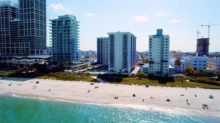 6917 Collins Ave # 1512, Miami Beach FL 33141
