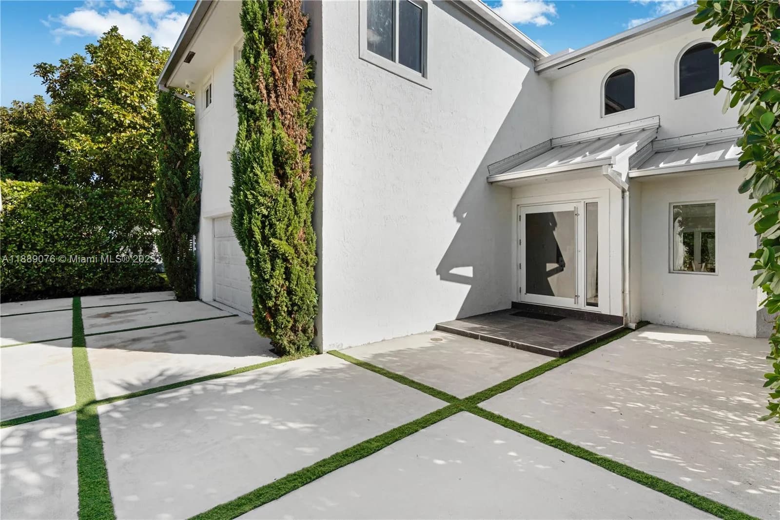 6763 SW 106 pl, Miami FL 33173