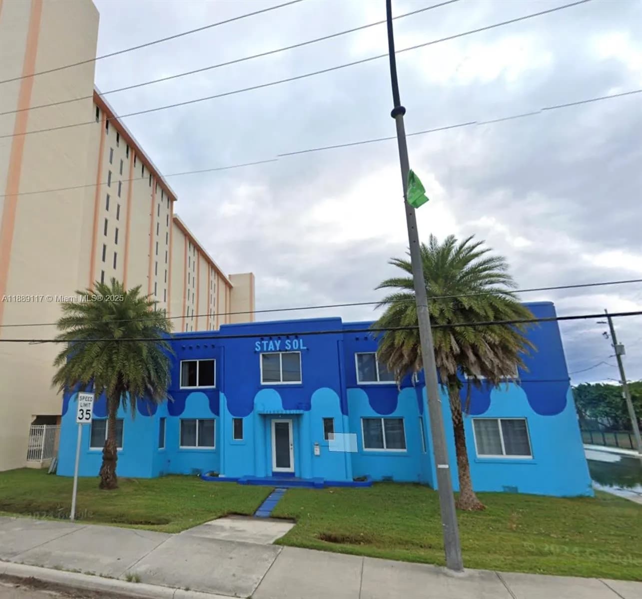 809 S Ocean Dr, Hollywood FL 33019