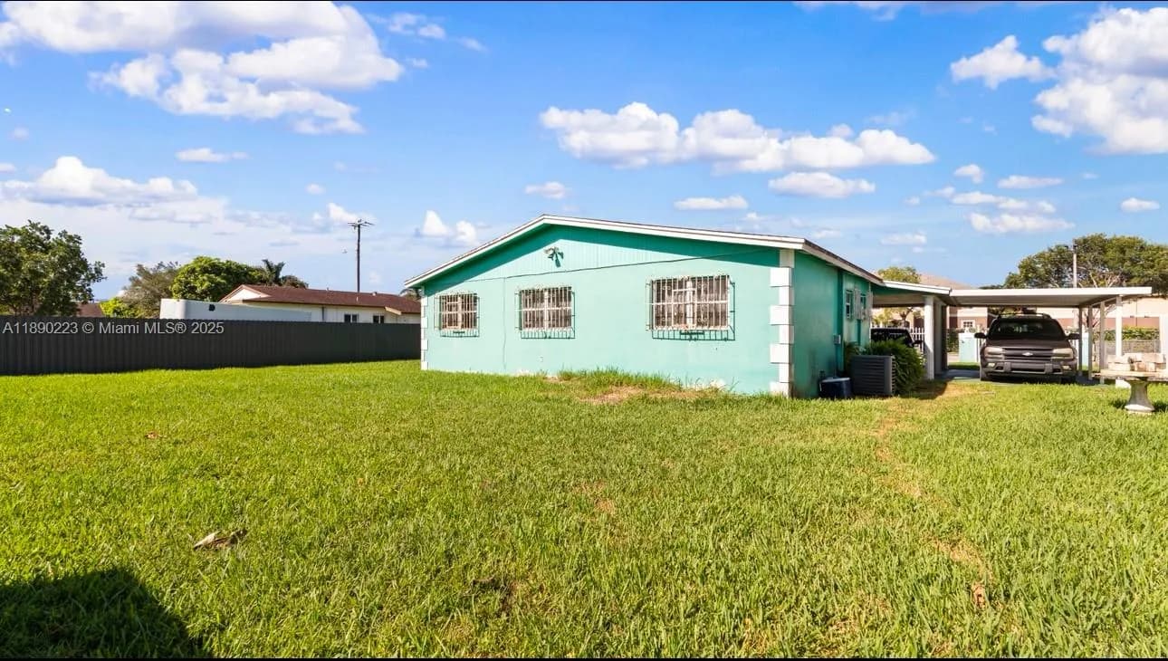 715 NW 9th Ave, Florida City FL 33034