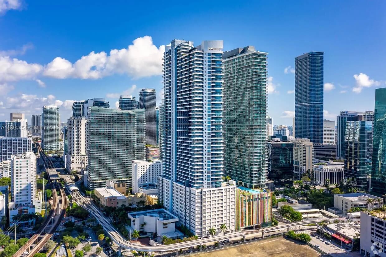 40 SW 13 ST # 4, Miami FL 33130