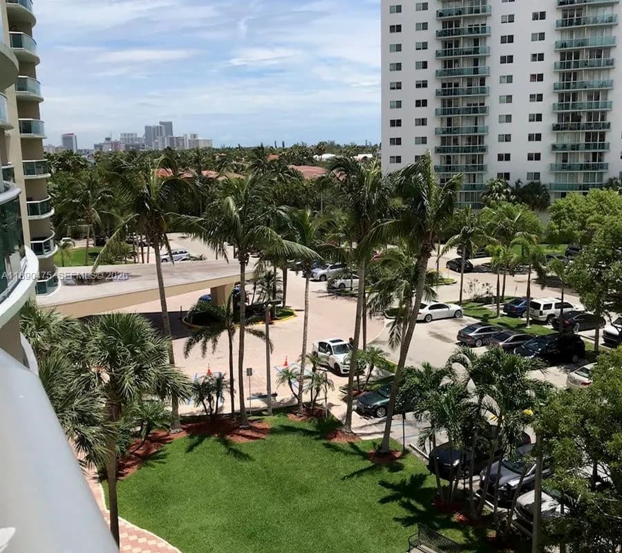 19390 Collins Ave # 502, Sunny Isles Beach FL 33160