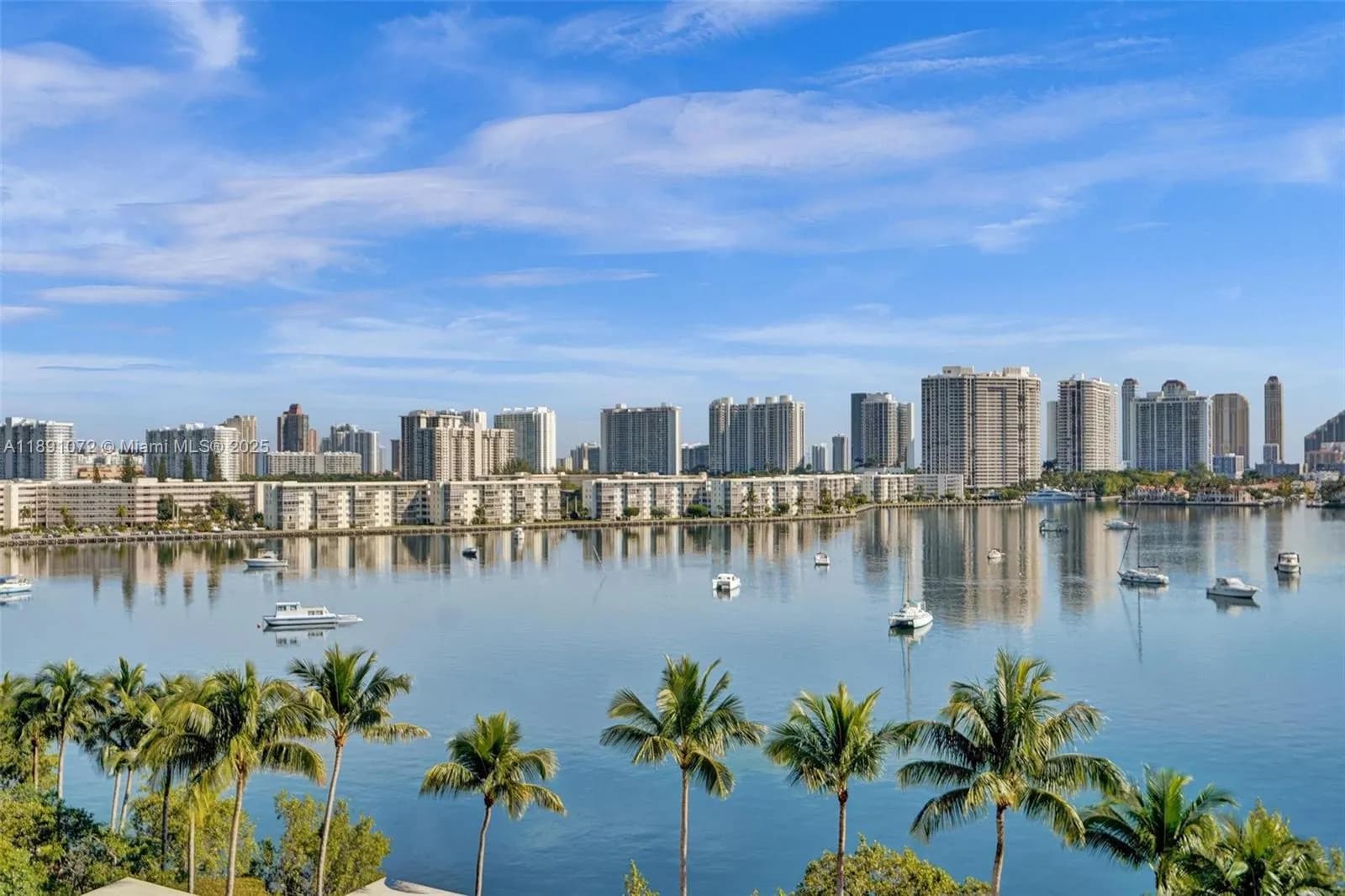 2 bedroom 3 bath for sale at 17301 Biscayne Blvd # 708, North Miami Beach FL 33160