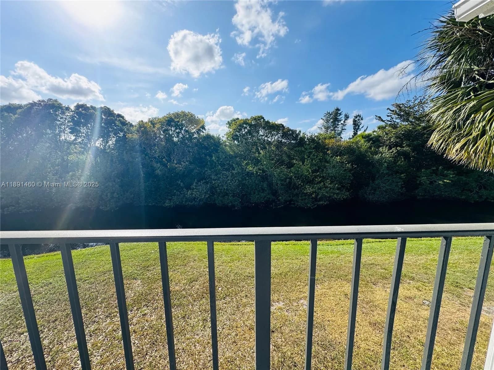 1141 Lake Victoria Dr, West Palm Beach FL 33411