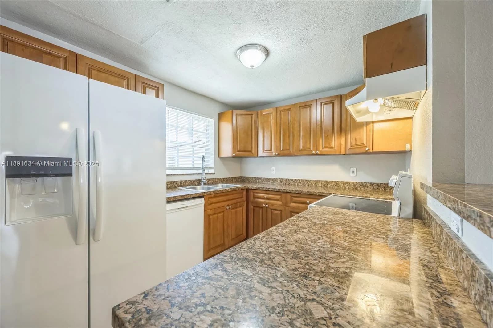 2515 N 66th Ave, Hollywood FL 33024