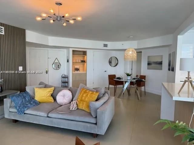 6301 Collins Ave # 1608, Miami Beach FL 33141