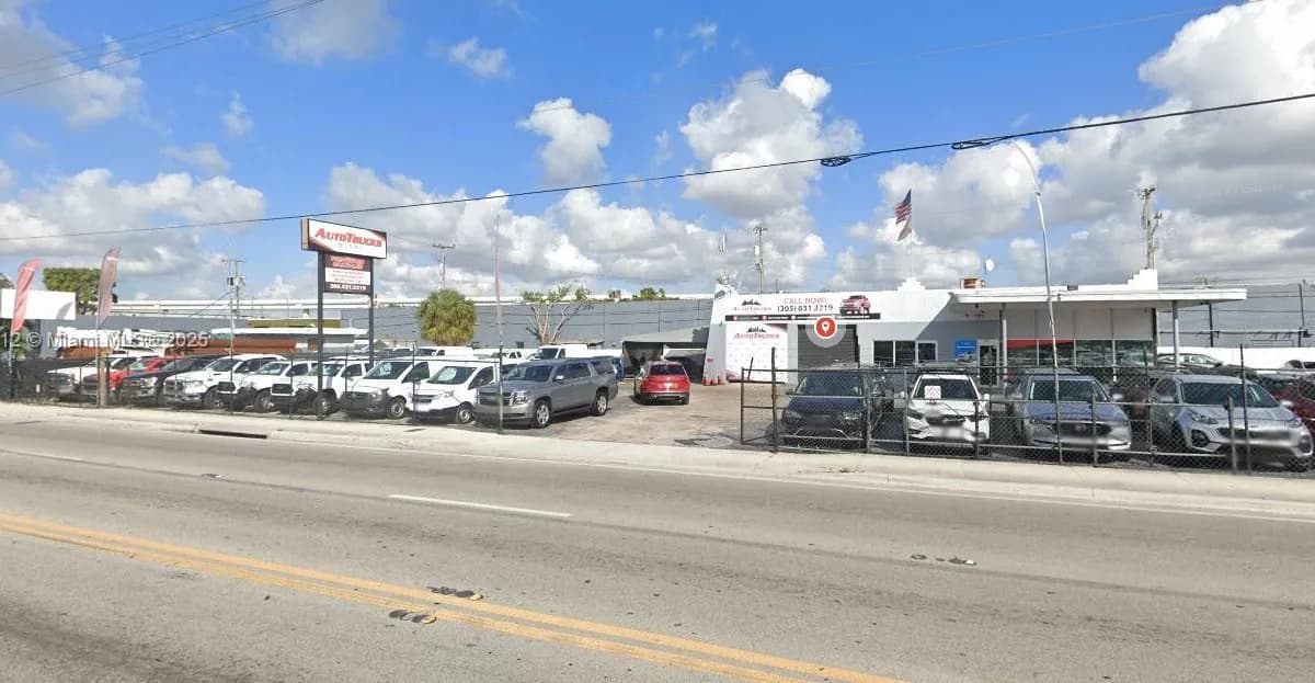 3325 NW 36th St, Miami FL 33142