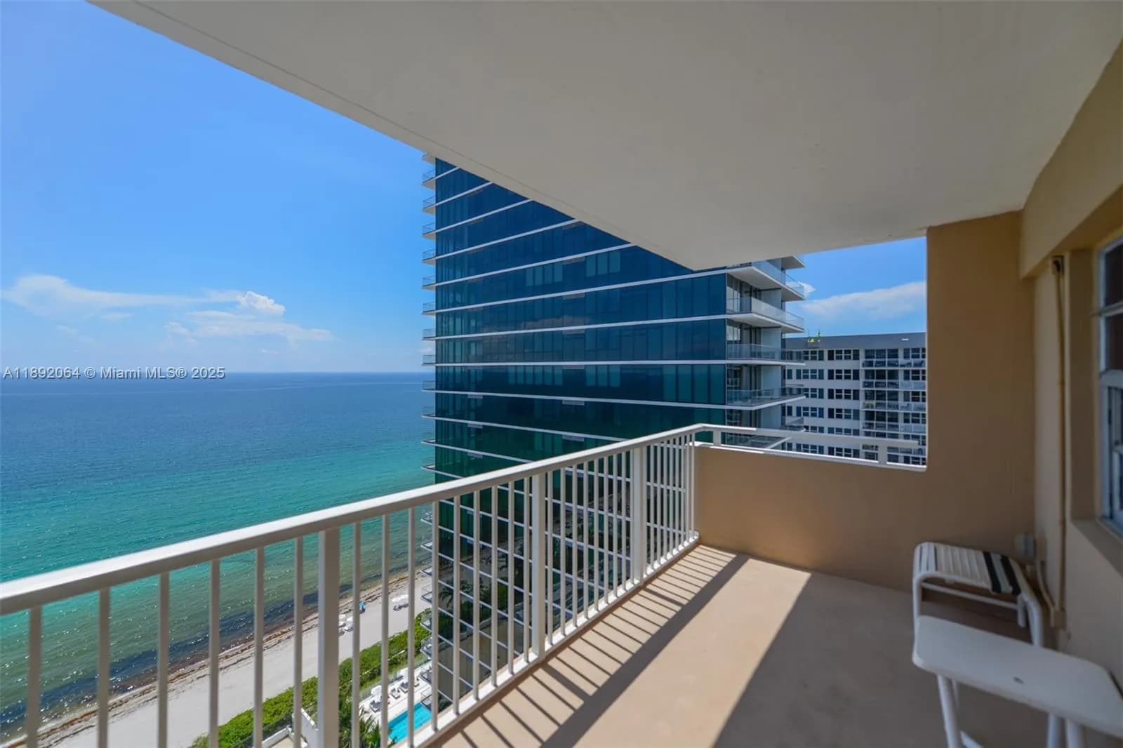 1980 S Ocean Dr # 21E, Hallandale Beach FL 33009