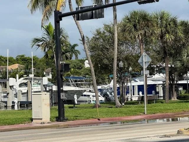 5401 Collins Ave # 13-20, Miami Beach FL 33140