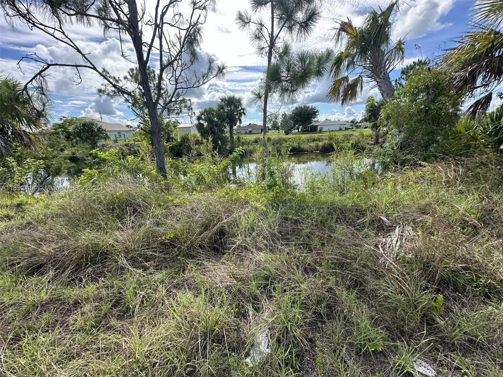 3527 NE 14 PL, Cape Coral FL 33993