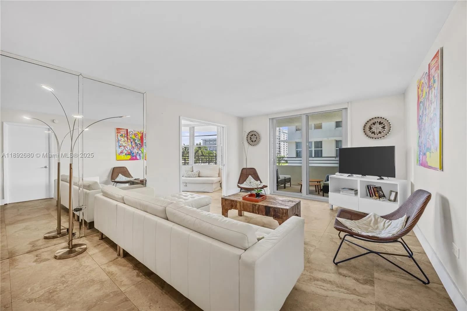 5555 Collins Ave # 4B, Miami Beach FL 33140