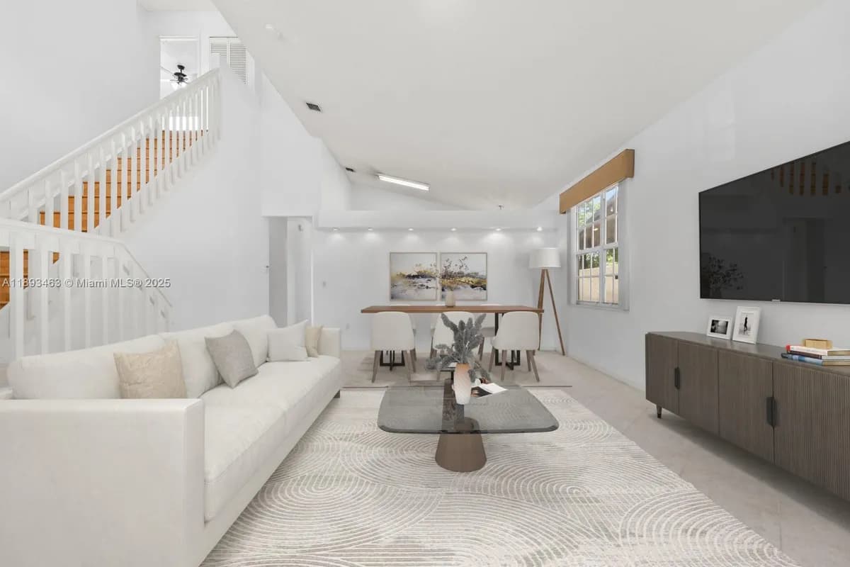 15181 NW 6th Ct, Pembroke Pines FL 33028