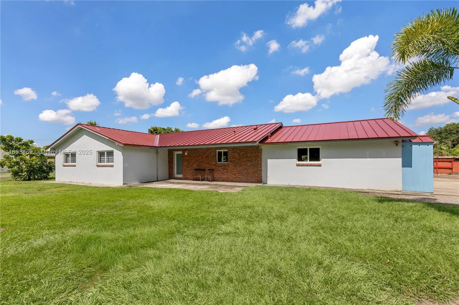 19501 SW 236th St, Homestead FL 33031