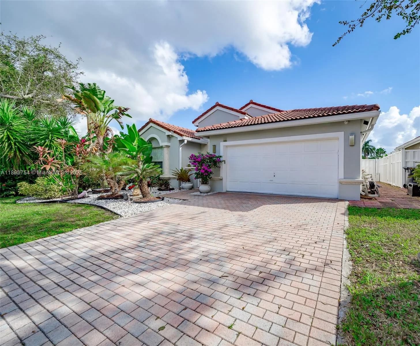 5032 SW 34th Ter, Hollywood FL 33312