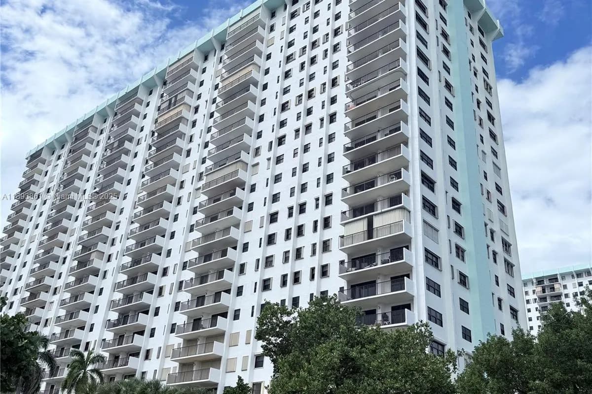 1201 S Ocean Dr # 1609S, Hollywood FL 33019