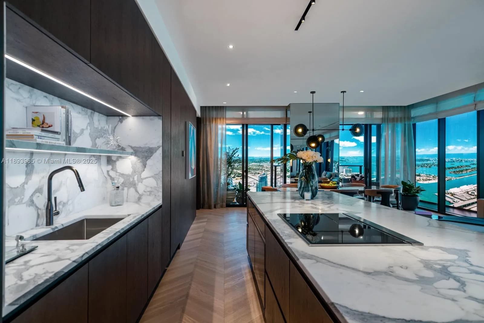 300 N Biscayne Blvd # 7803, Miami FL 33132