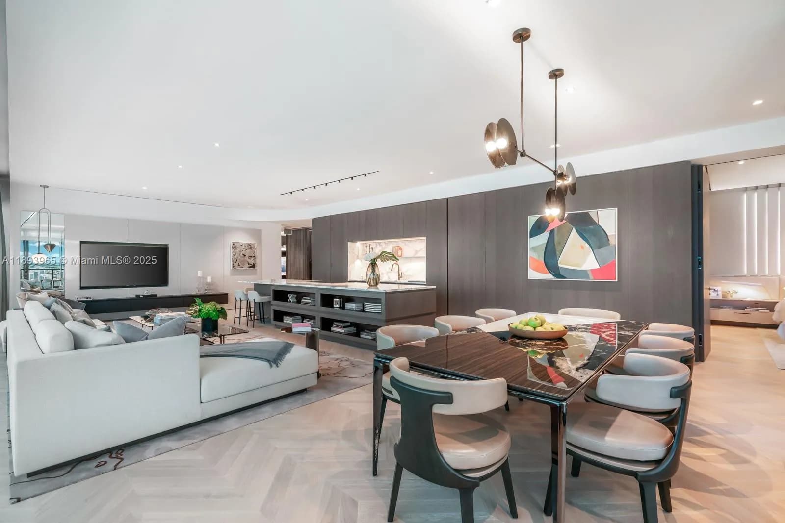 300 N Biscayne Blvd # 7803, Miami FL 33132