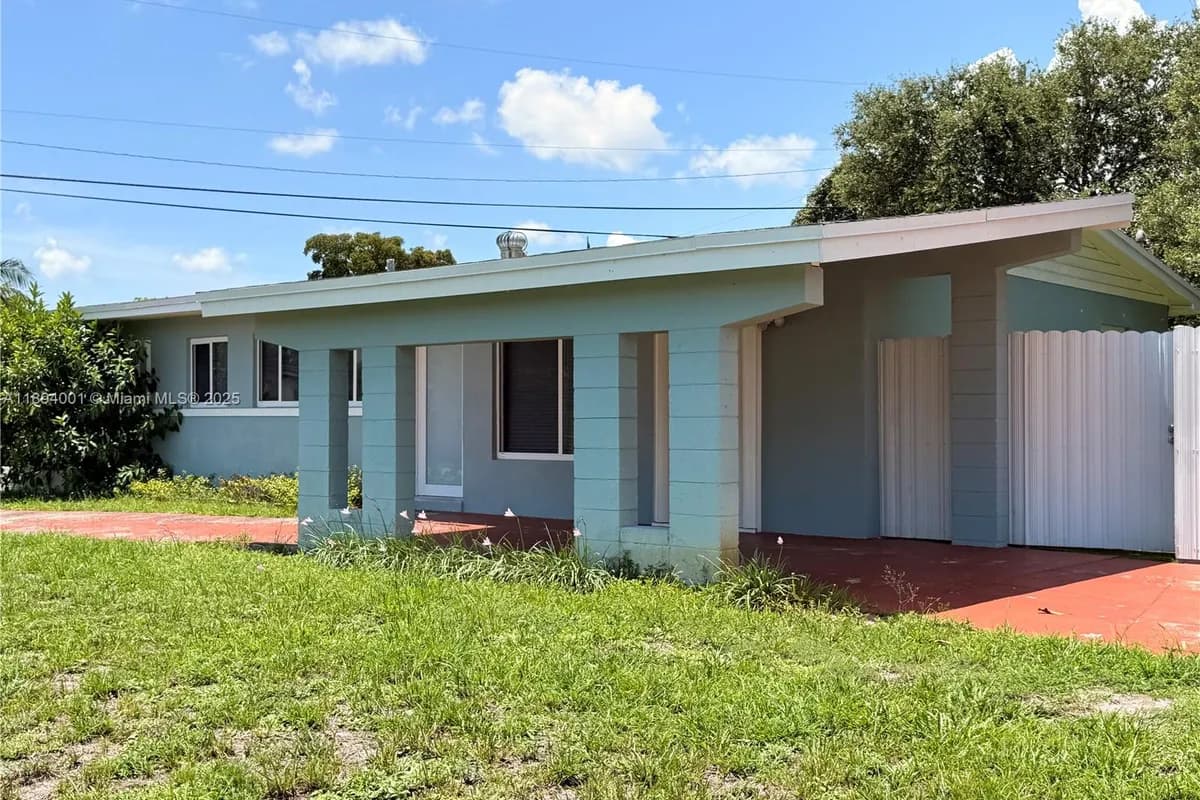 18920 NW 31st Ave, Miami Gardens FL 33056