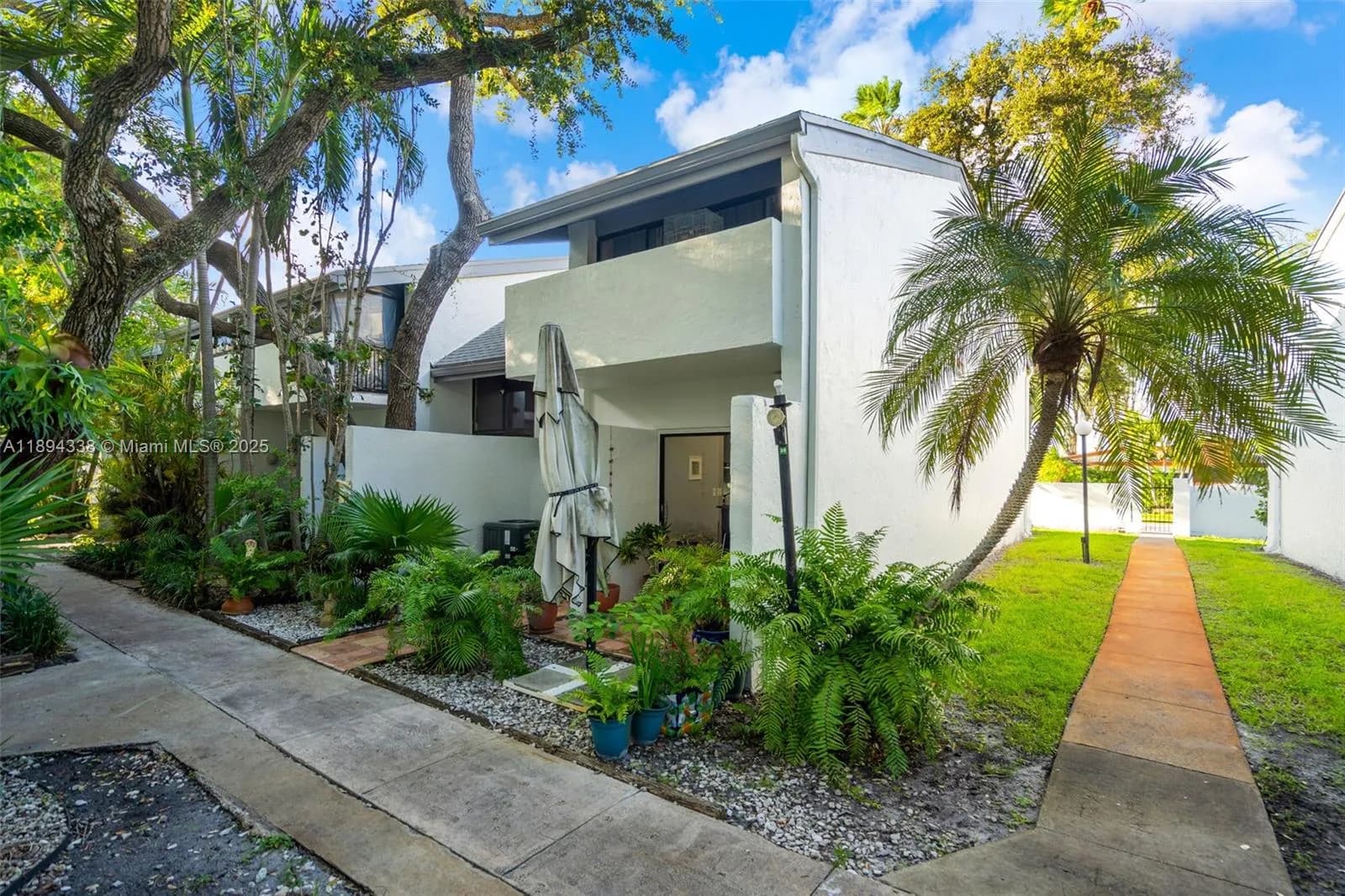 19440 NE 26th Ave # 54B, Miami FL 33180