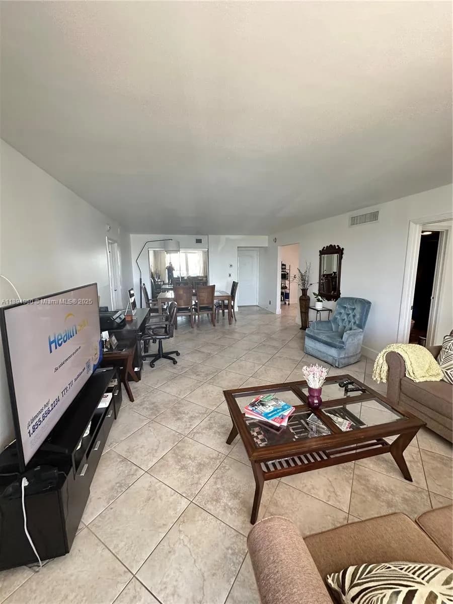100 Bayview Dr # 601, Sunny Isles Beach FL 33160