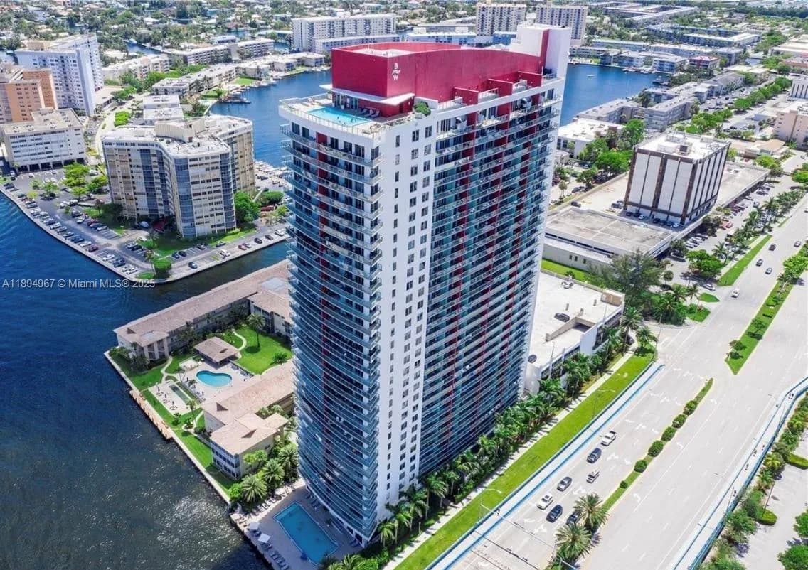 2 bedroom 2 bath for sale at 2602 E Hallandale Beach Blvd # R1507, Hallandale Beach FL 33009