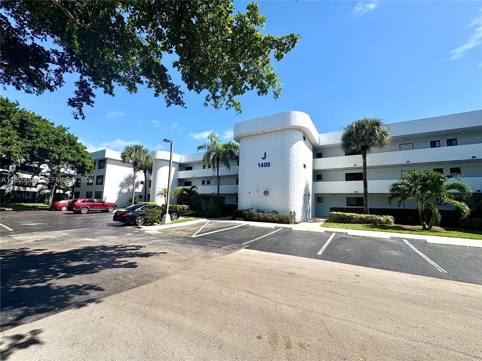 1400 Sheridan St # 24J, Hollywood FL 33020