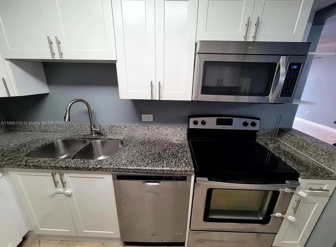 10425 SW 112th Ave # 1, Miami FL 33176