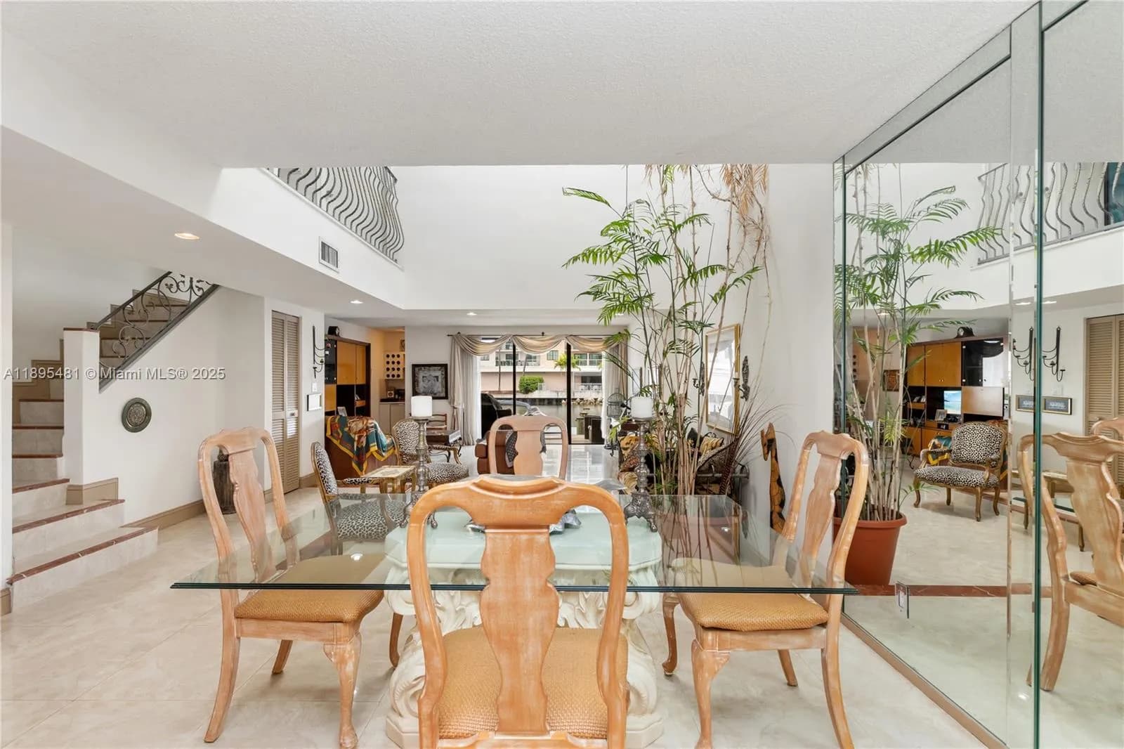 214 Poinciana Dr # 204, Sunny Isles Beach FL 33160