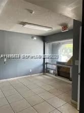 400 NE 44th St, Oakland Park FL 33334