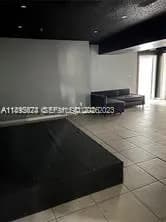 400 NE 44th St, Oakland Park FL 33334