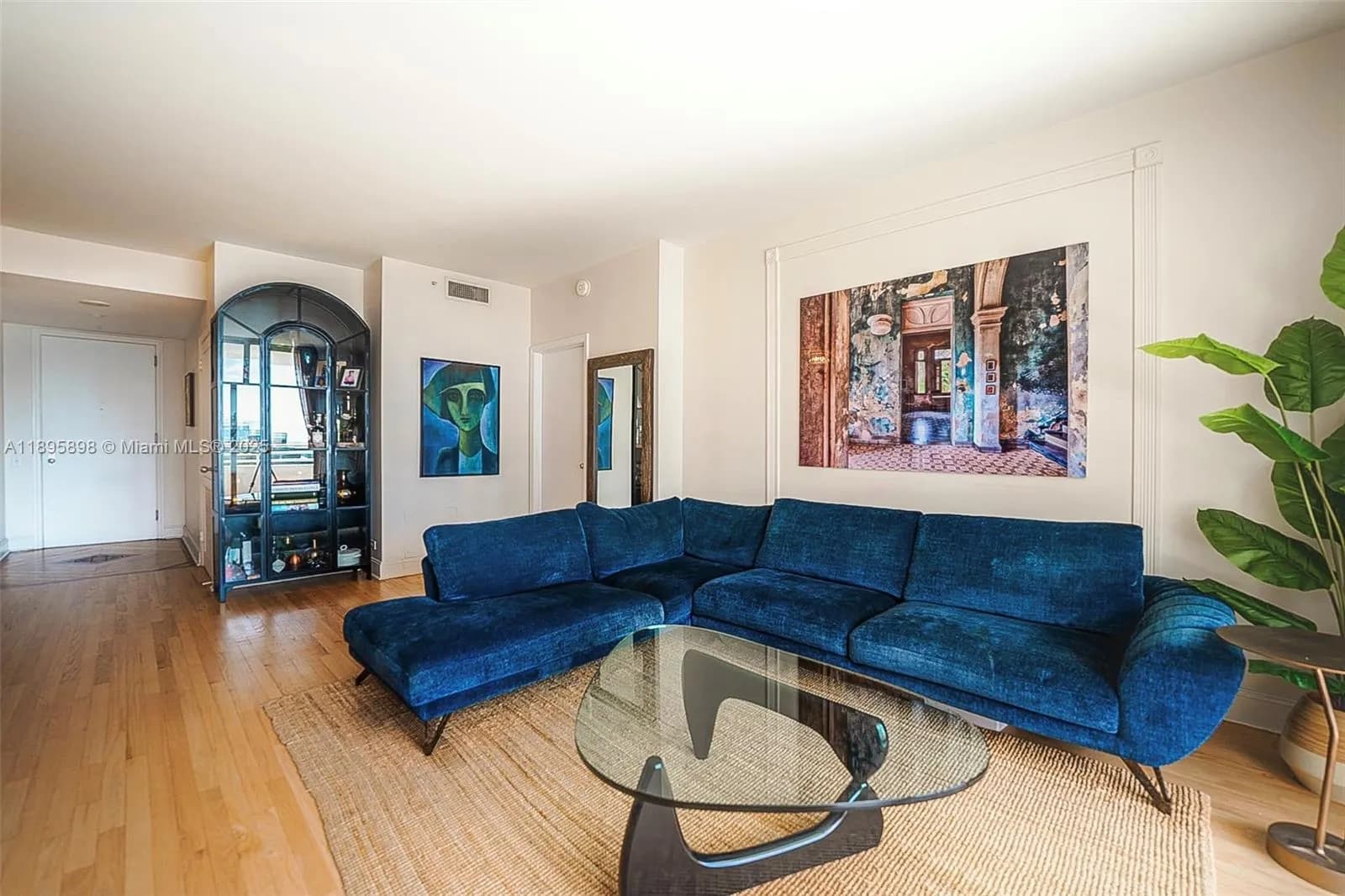 888 Brickell Key Dr # 903, Miami FL 33131