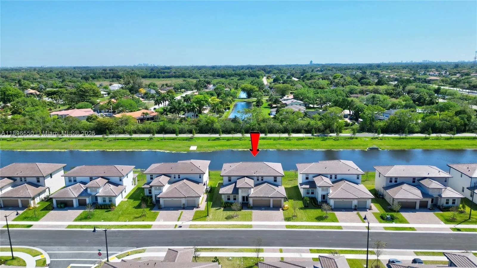 4390 SW 122nd Ter, Davie FL 33330