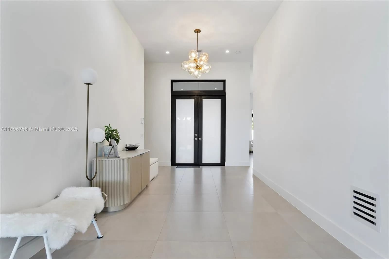 3502 Ashwood Cir N, Hollywood FL 33312