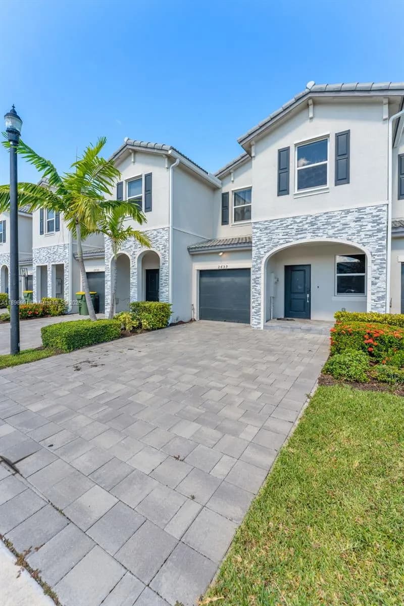 2659 SE 11th St, Homestead FL 33035