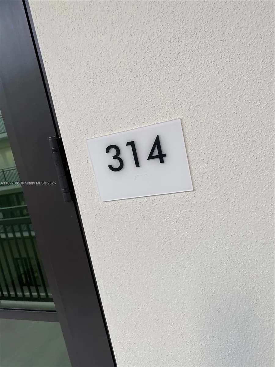 4100 SW 64th Ave # 314, Davie FL 33314