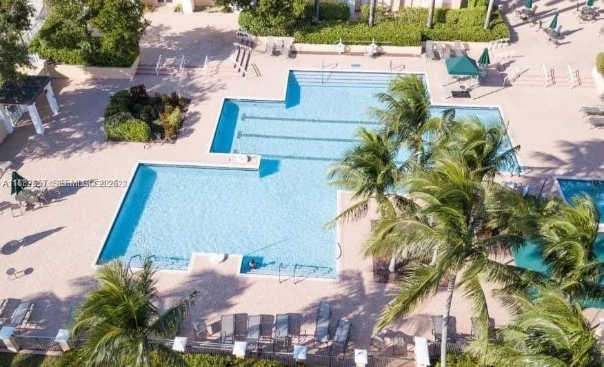 7486 Granville Dr # 410, Tamarac FL 33321