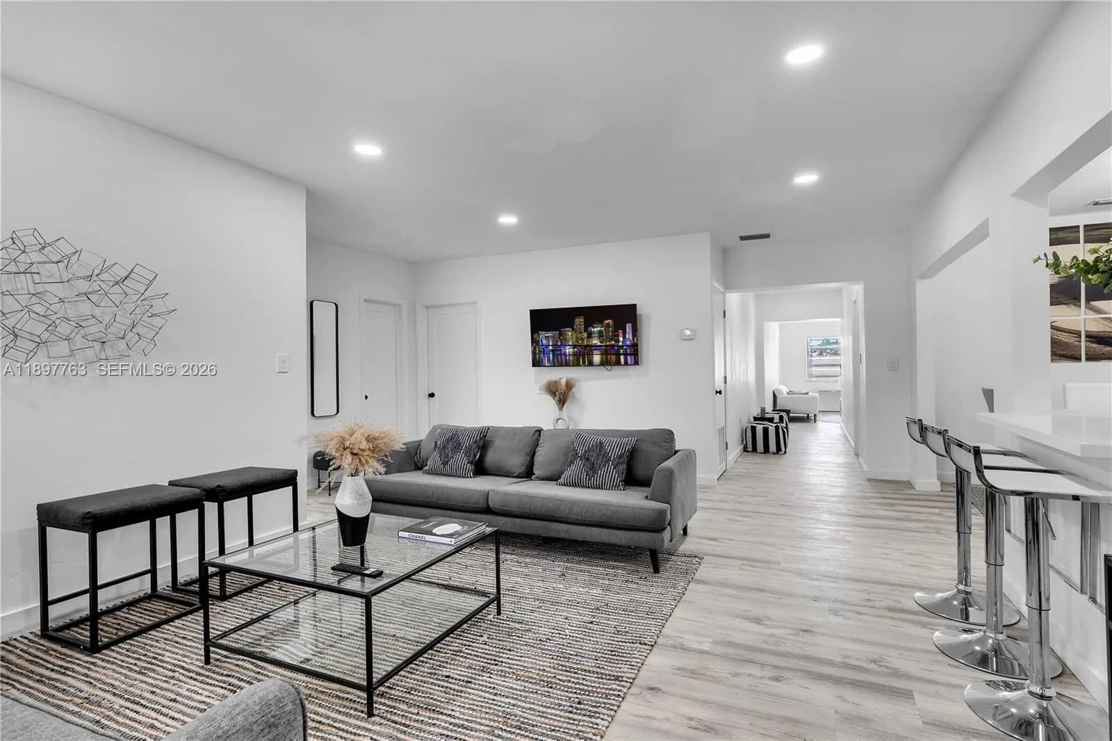 1510 Normandy Dr, Miami Beach FL 33141