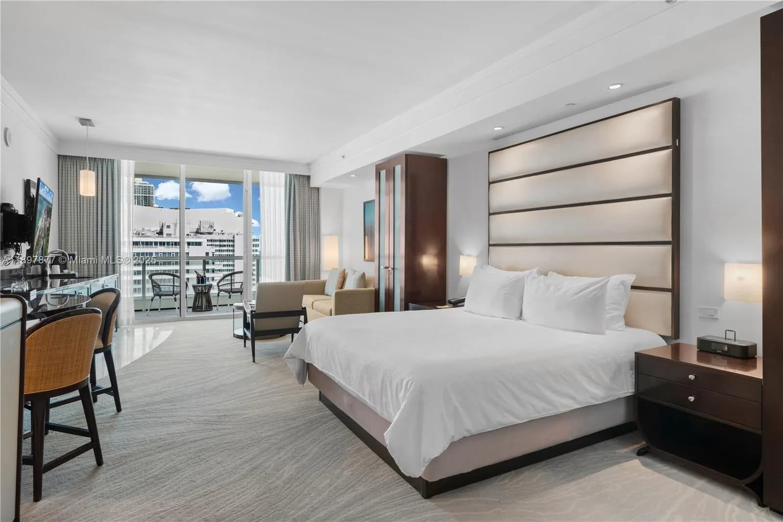 4391 Collins Ave # 1403, Miami Beach FL 33140