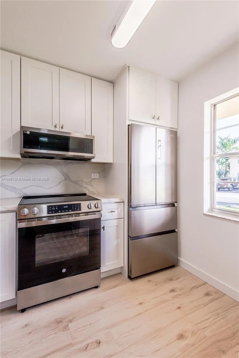 5550 Lakeside Dr # 104, Margate FL 33063