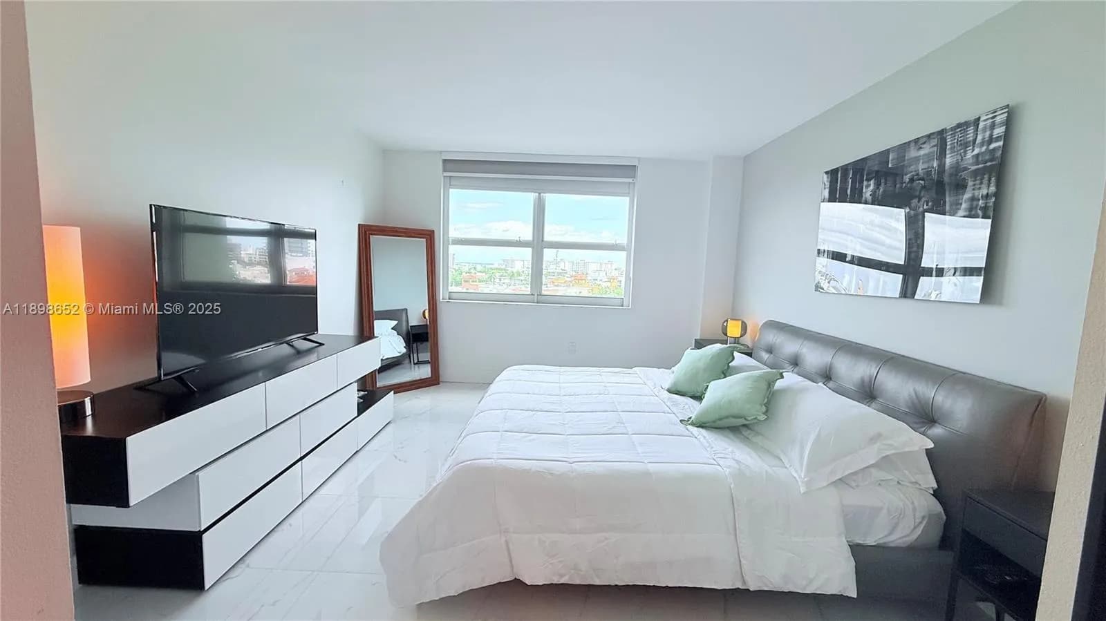 90 Alton Rd # 909, Miami Beach FL 33139