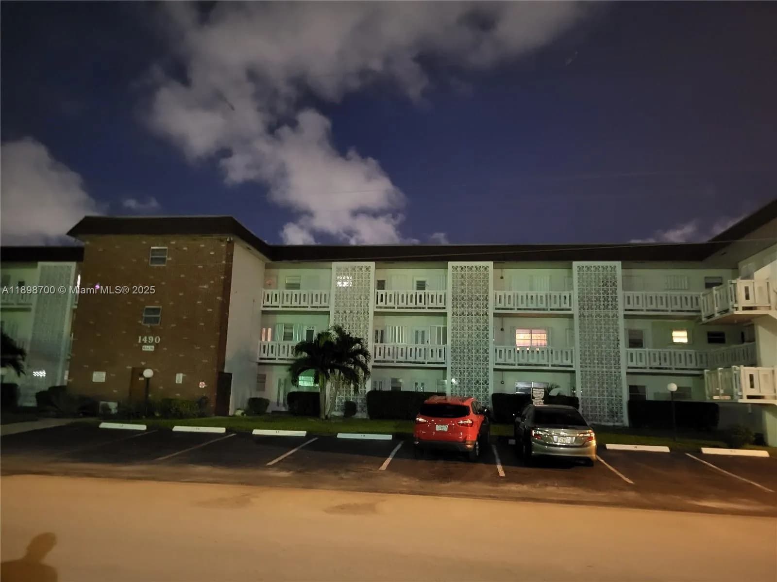 1490 NW 43rd Ave # 308, Lauderhill FL 33313