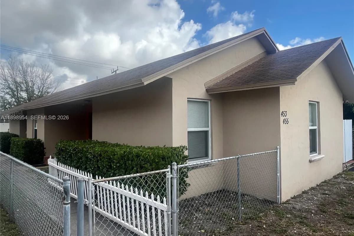 453 E 13th St, Hialeah FL 33010