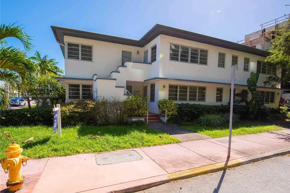 1485 Bay Rd, Miami Beach FL 33139