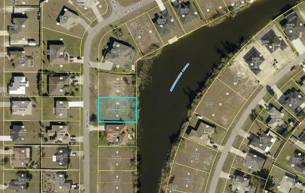 4143 NE 9th Ave, Cape Coral FL 33909