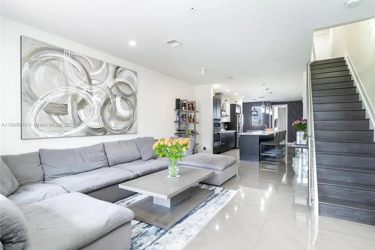 10245 NW 63rd Ter # 206, Doral FL 33178