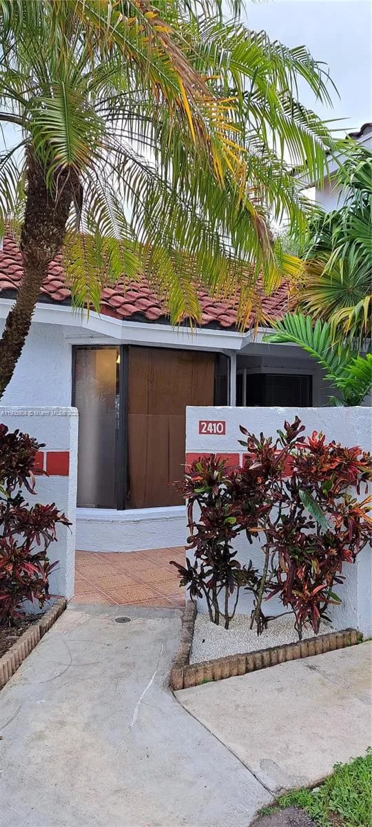 2410 San Remo Cir, Homestead FL 33035